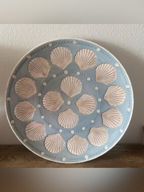 Seashell Ceramic Wall Plate in Light Blue and Pink